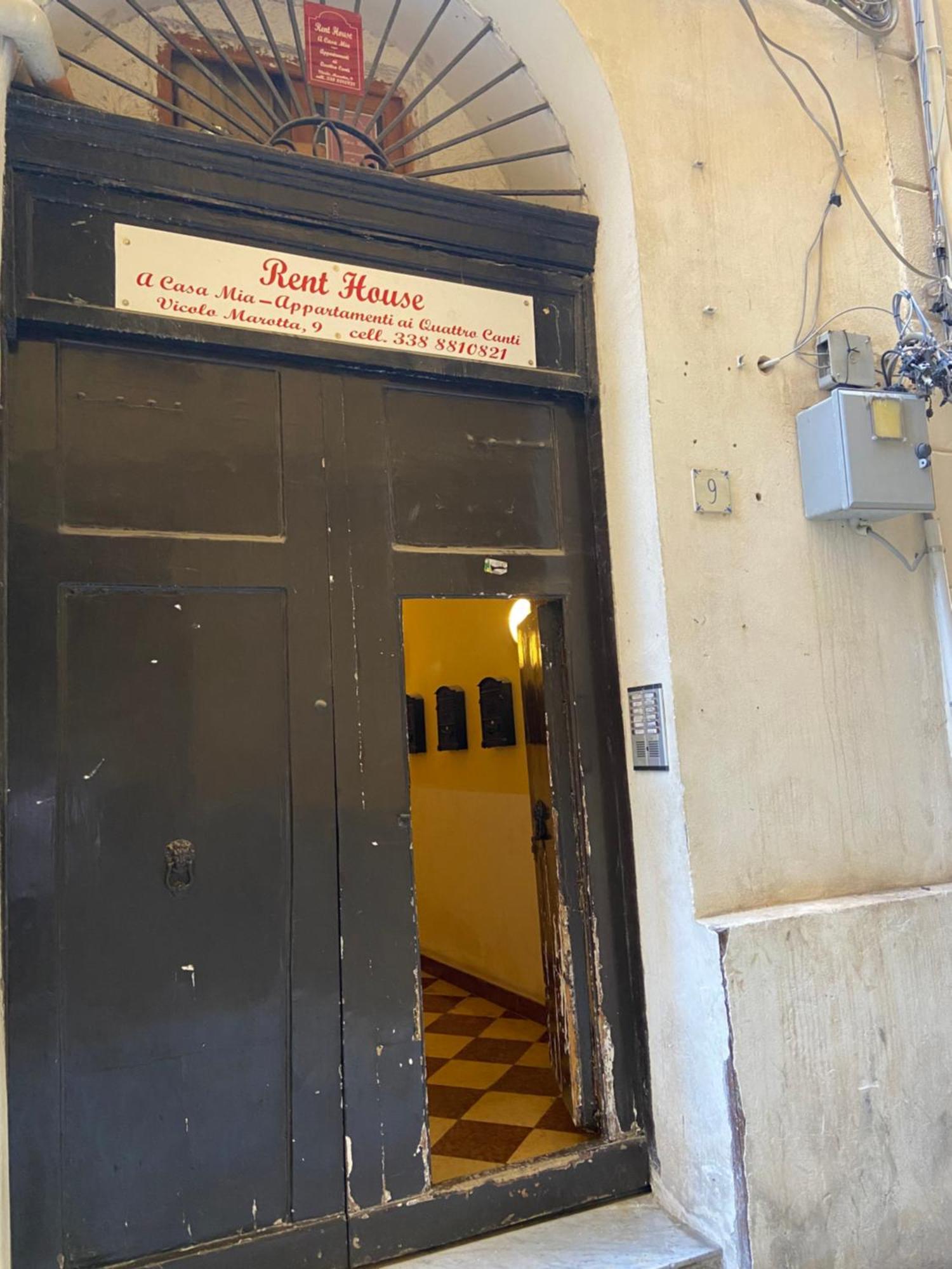 Rent House A Casa Mia Hotel Palermo Exterior photo